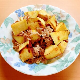 薩摩芋と豚肉のバター醤油炒め